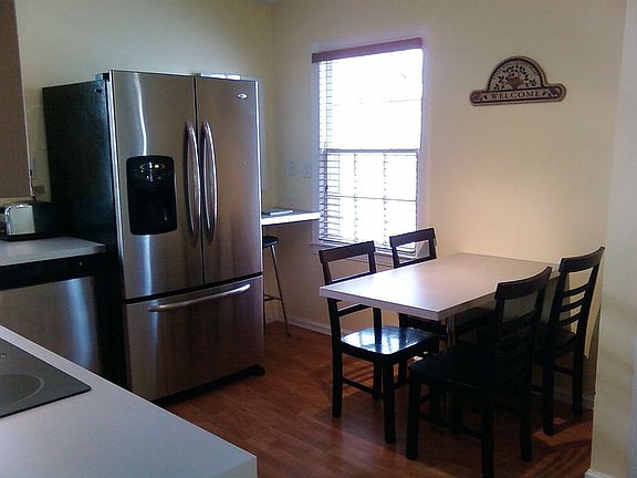 5th image of 2618 Morton Ave