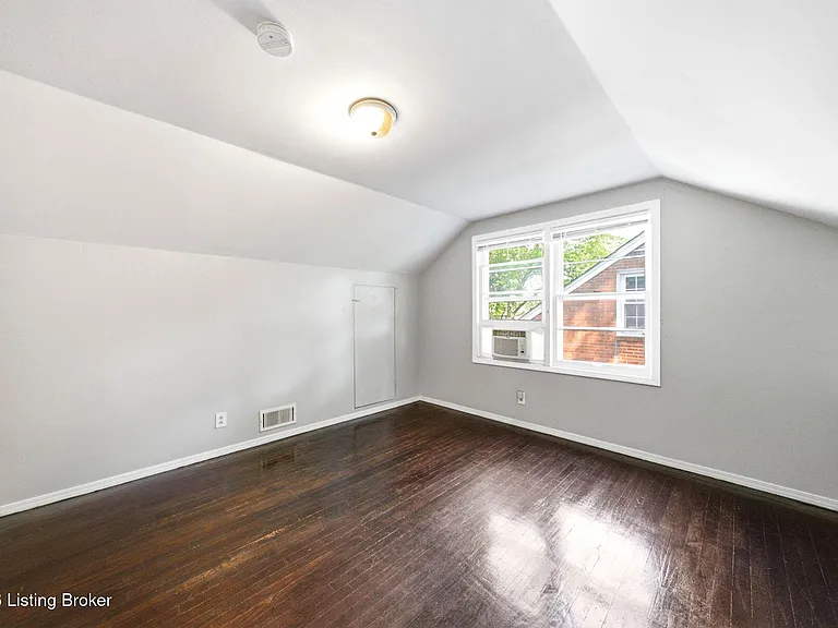 3021 Wedgewood Way — Photo 17