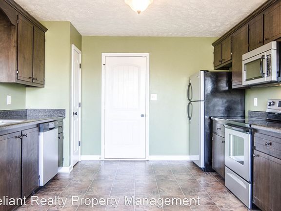 4th image of 1367 Whitt Ln