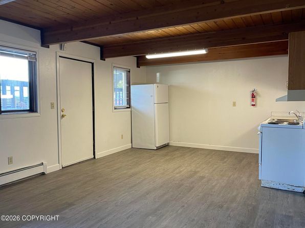 2805 W 31st Ave APT 2