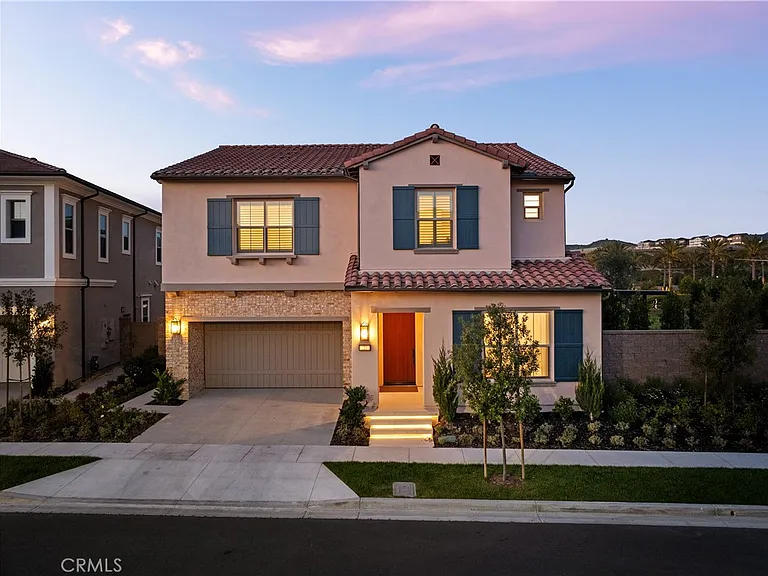 139 Sunnyslope — Photo 2