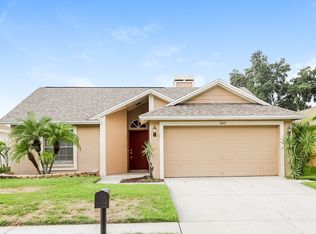 1820 Tinsmith Cir, Lutz, FL 33559