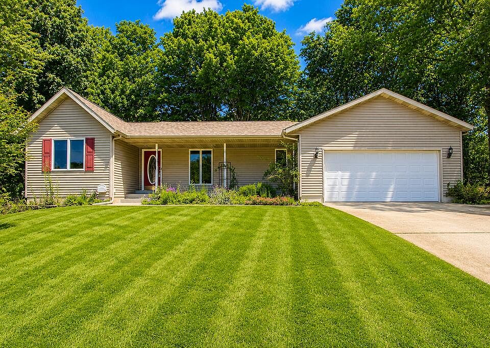 1st image of 4661 W Burgundy Trl