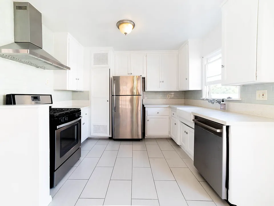 333 S Gramercy Pl #5