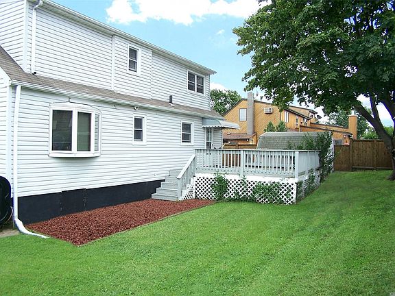 2nd image of 224 West Dr