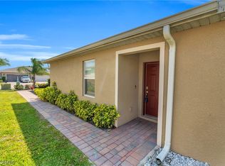 10761 Crossback Ln, Lehigh Acres, FL 33936