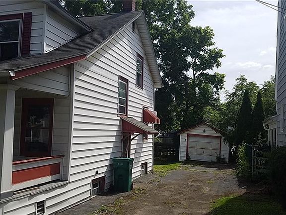 2nd image of 1123 Garrett Ave