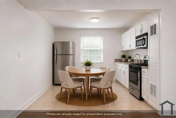 1351 E 51st St #2 — Photo 5