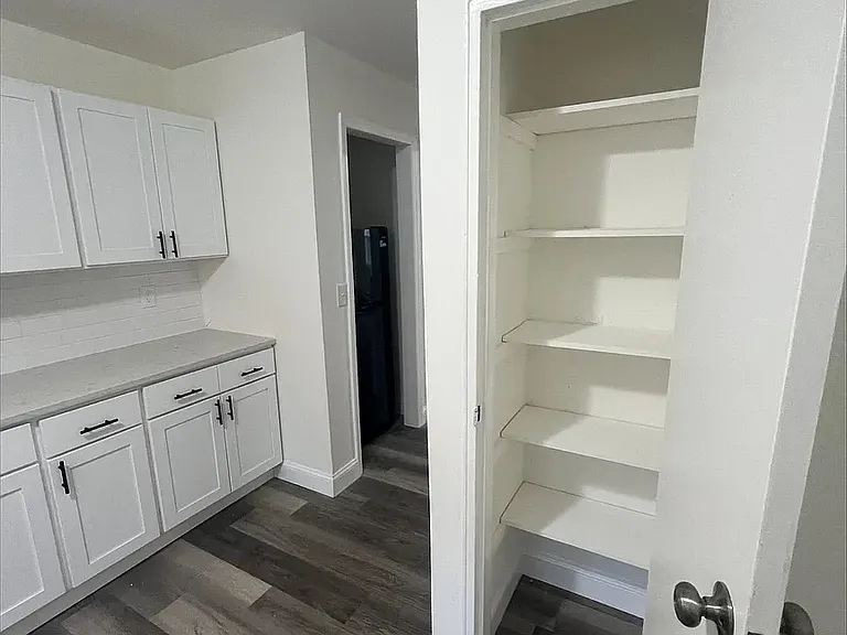 371 Bath Ave #23 — Photo 5