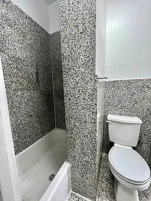 Rented by Bond New York | media 31