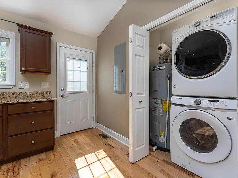 32 Oakcrest Dr — Photo 12