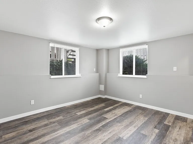 508 Southway Dr — Photo 13