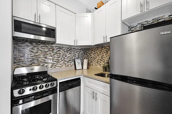 Rented by Compass | media 5