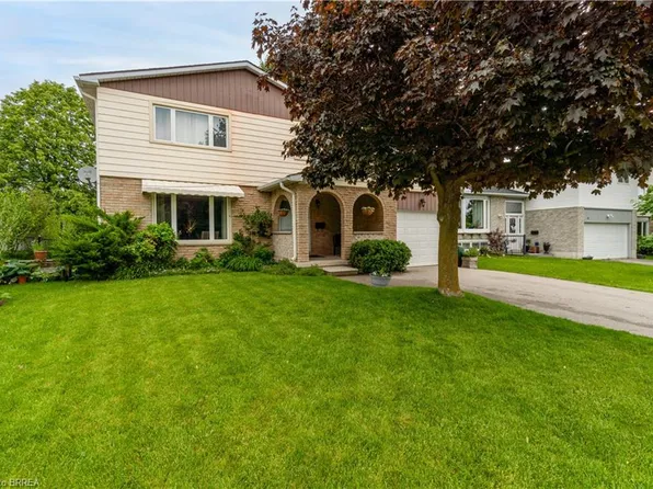 19 Trillium Way, Brant, ON N3L 3P9