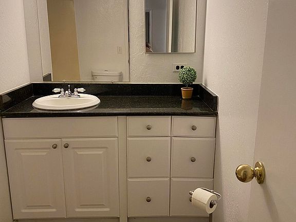 5th image of 3029 William Dr