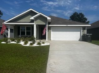 2352 Kirkwood Dr, Cantonment, FL 32533