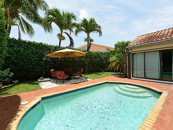 4th image of 2585 La Lique Cir