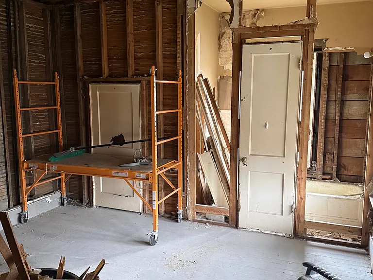 901 Main St #5 — Photo 2