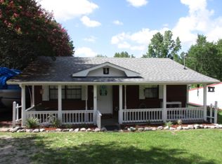 19786 NW Sutton Creek Dr, Blountstown, FL 32424