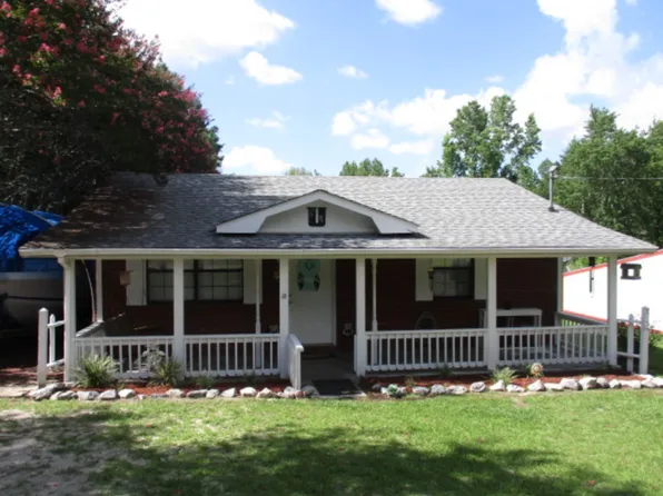 19786 NW Sutton Creek Dr, Blountstown, FL 32424