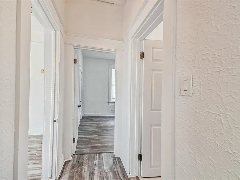 1913 W Lemon St — Photo 21