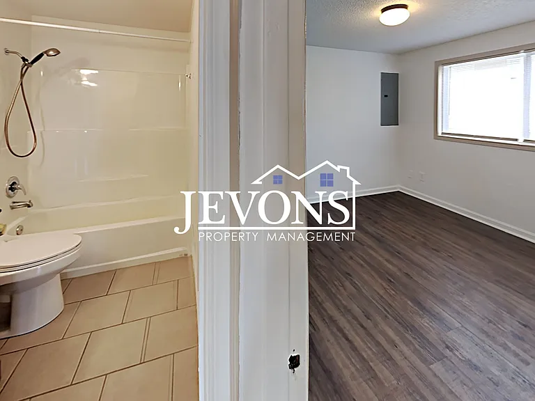 2416 S I St — Photo 9