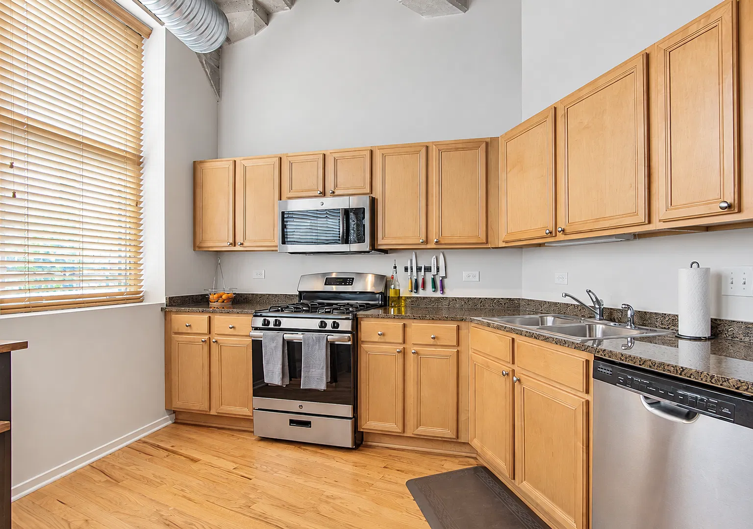2107 Grand Ave — Photo 3