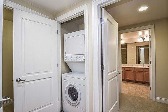 5th image of 1310 Creekside Dr Unit 304