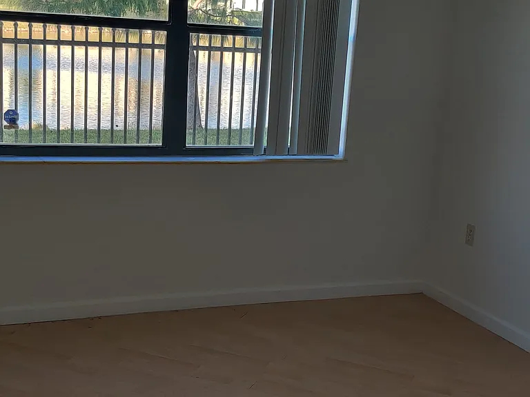 9423 Fontainebleau Blvd #106 — Photo 13