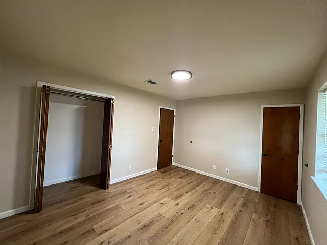 1512 Patricia Dr — Photo 9