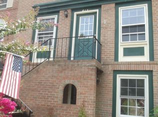 8150 Lakepark Dr, Alexandria, VA 22309
