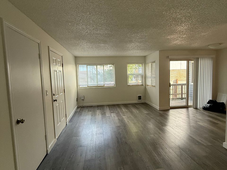 1st image of 2805 S Byron St #5