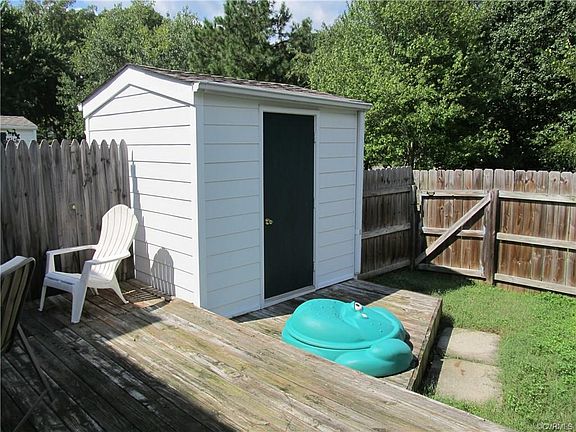 3rd image of 9490 Tracey Lynne Cir
