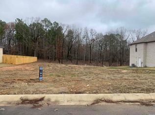 16 Benham Ln, Little Rock, AR 72210