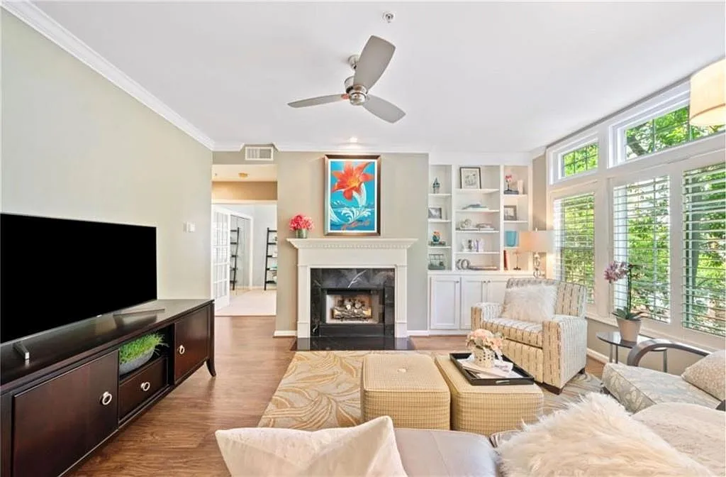 2 bed, 2.0 bath, 1178 sqft, $2,550 — Photo 1