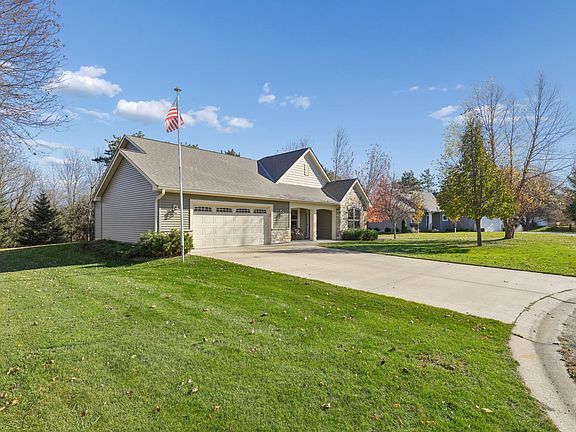 5th image of 1448 Valley Creek Dr