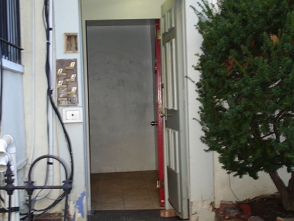 5th image of 1800 Waverly St APT 2