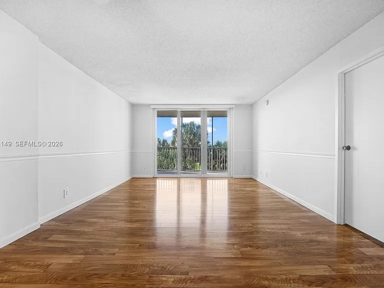 250 Jacaranda Dr #508 — Photo 24