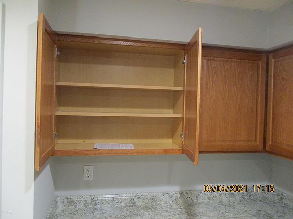 5th image of 519 Clermont Ave S