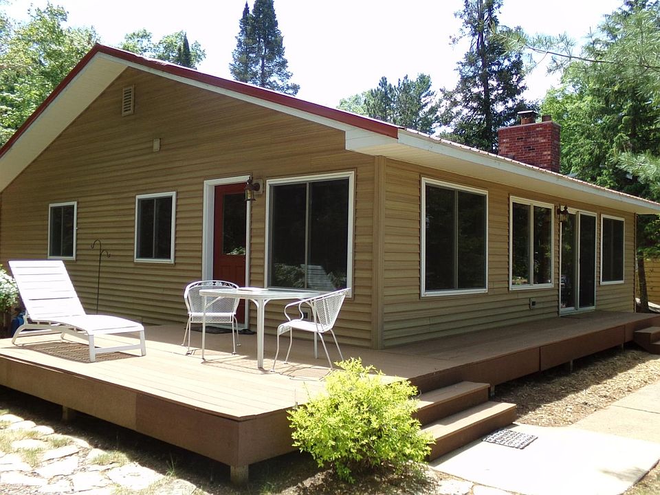 1st image of 12385 Oak Ln