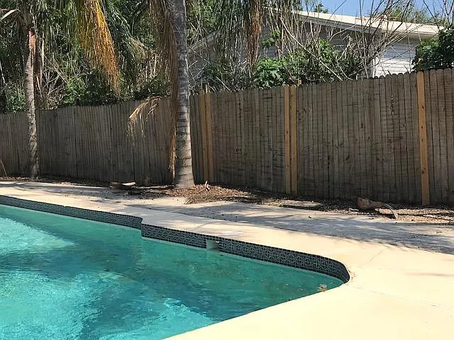 3342 Hillmont Cir — Photo 2
