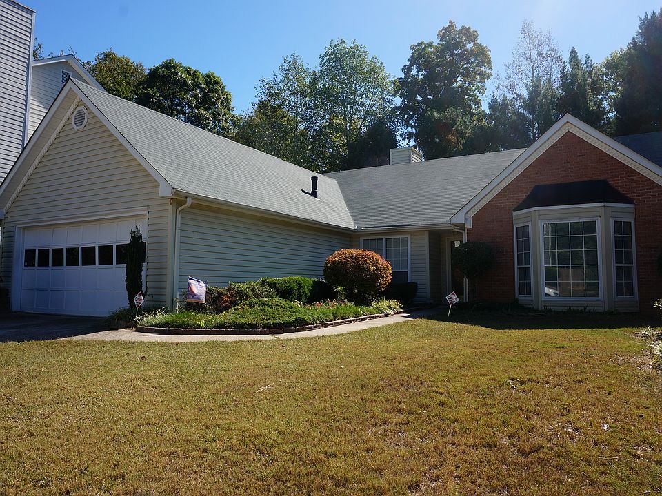 1st image of 2934 Shady Woods Cir