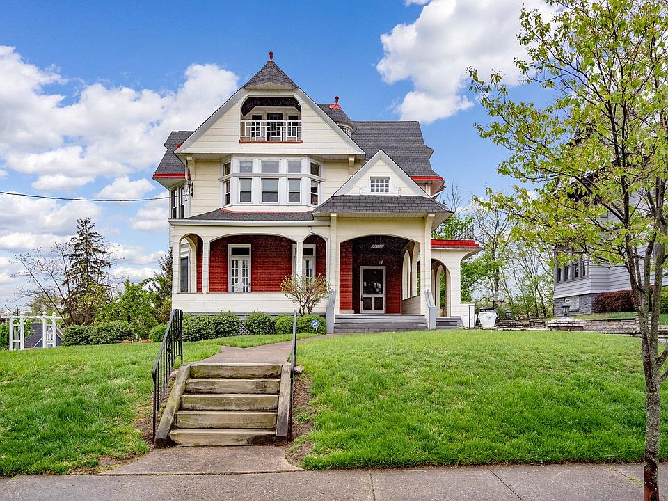 1st image of 2305 Upland Pl