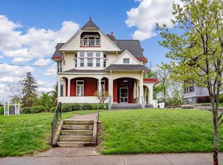 2305 Upland Pl, Cincinnati, OH 45206