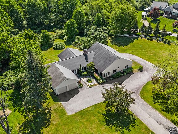 3rd image of 363 Blackstrap Road