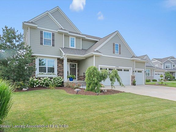5th image of 11760 Claridge Dr
