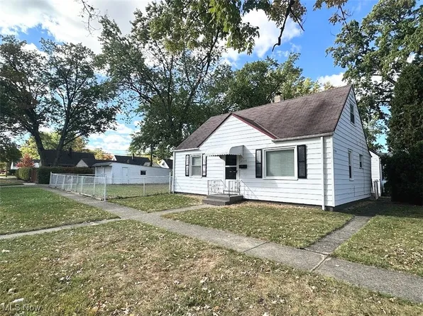 25390 Briardale Ave, Euclid, OH 44132