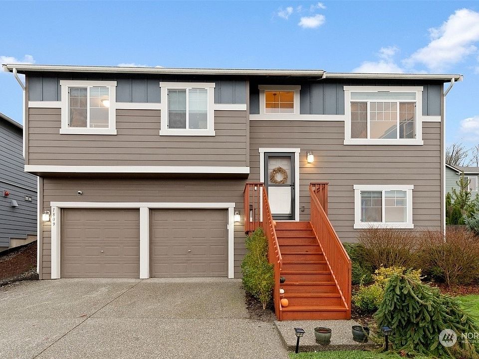1st image of 1809 72nd Avenue SE
