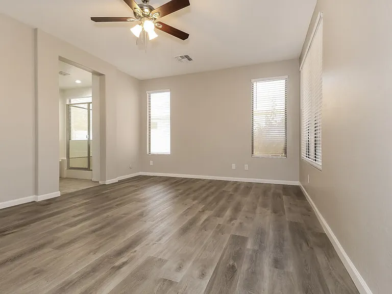 15233 W Banff Ln — Photo 9