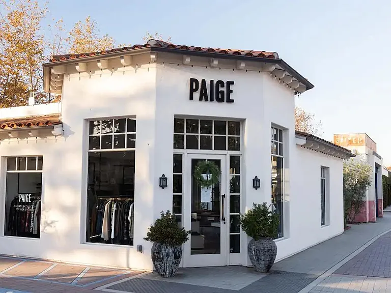 There are always new shops opening nearly every day in the popular area!
